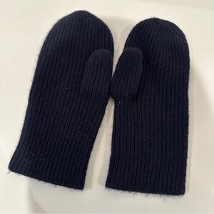 Cozy 100% Cashmere Knit Mittens from COS, dark blue marine like new